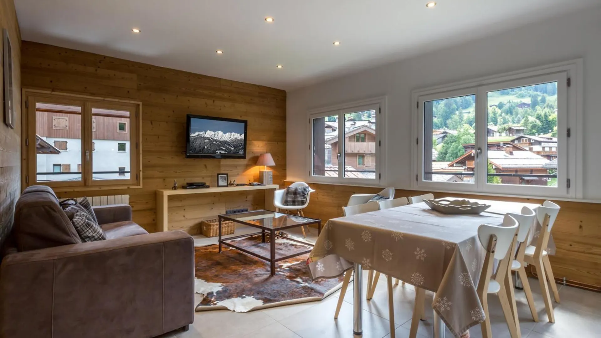 Chalet Cosy Au Coeur Du Village, Proche Pistes Et Activites, Avec Cheminee Et Wifi - Fr-1-304-6 La Clusaz