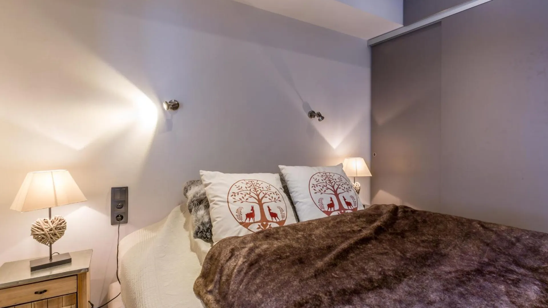 Chalet Cosy Au Coeur Du Village, Proche Pistes Et Activites, Avec Cheminee Et Wifi - Fr-1-304-6 La Clusaz 0*,  France