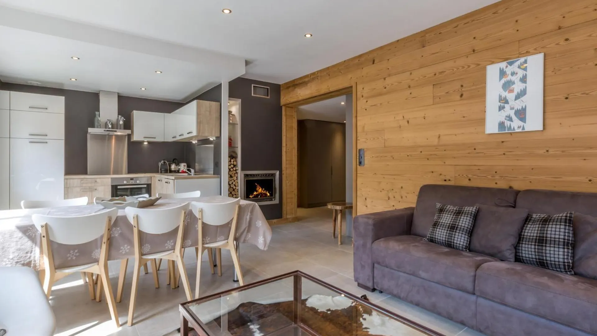 Apartment Chalet Cosy Au Coeur Du Village, Proche Pistes Et Activites, Avec Cheminee Et Wifi - Fr-1-304-6 La Clusaz